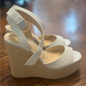 White wedges